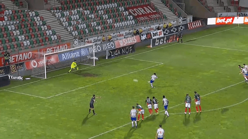 Porto golom u nadoknadi vremena ostao u trci za titulu (VIDEO)