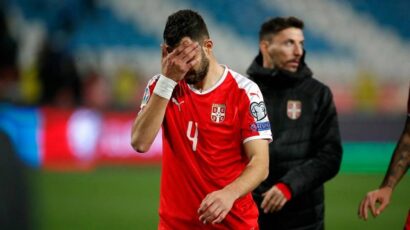 (VIDEO) Milivojević ničim izazvan igrao rukom u šesnaestercu i poklonio penal Vest Hemu