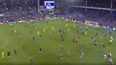 (VIDEO) Everton ludim preokretom ostao u Premijer ligi