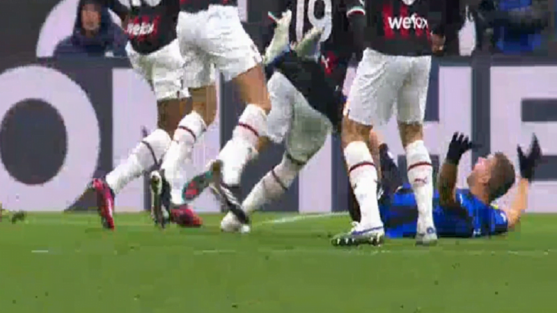 (VIDEO) Gazzetta dello Sport: "Trebao je biti penal nad Džekom protiv Milana"